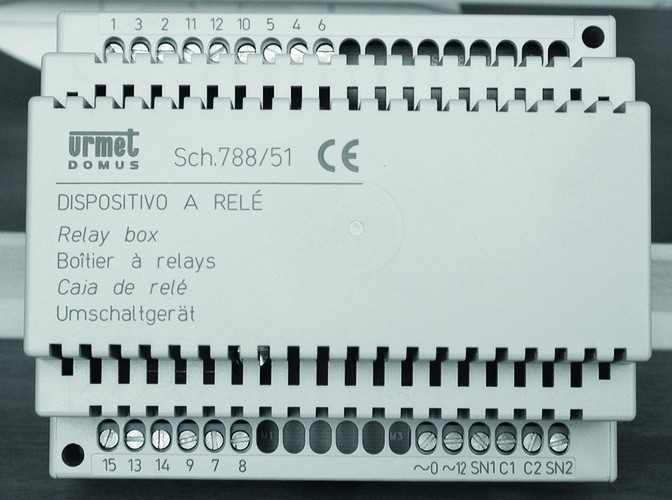 Urmet 788/51 Automatic Switching Relay for 2 Door Stations, 4+N